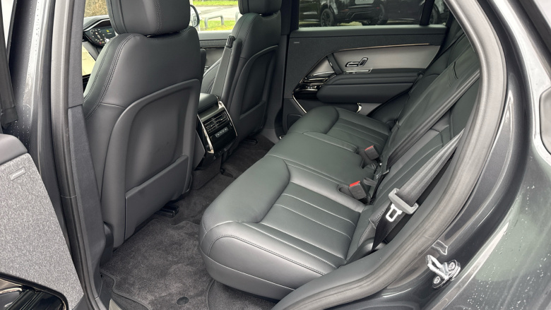 Land Rover Range Rover Sport 3.0 D250 Edition 5dr Auto Diesel Estate